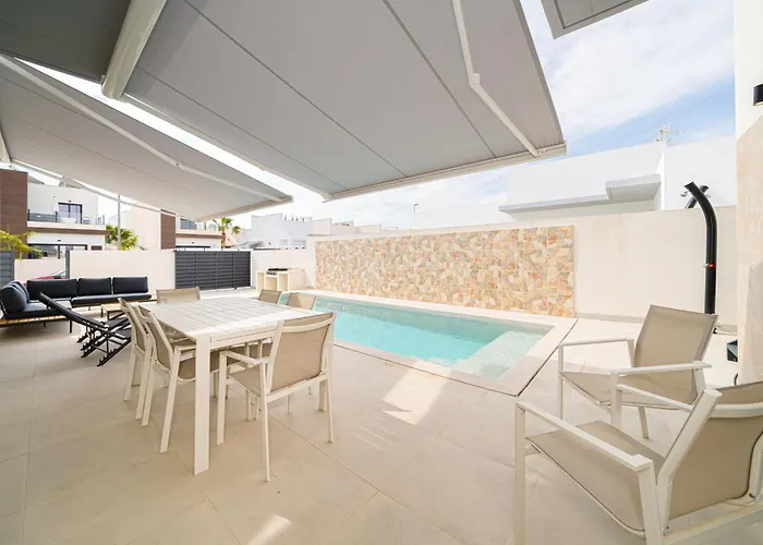 Pocomas Villa *